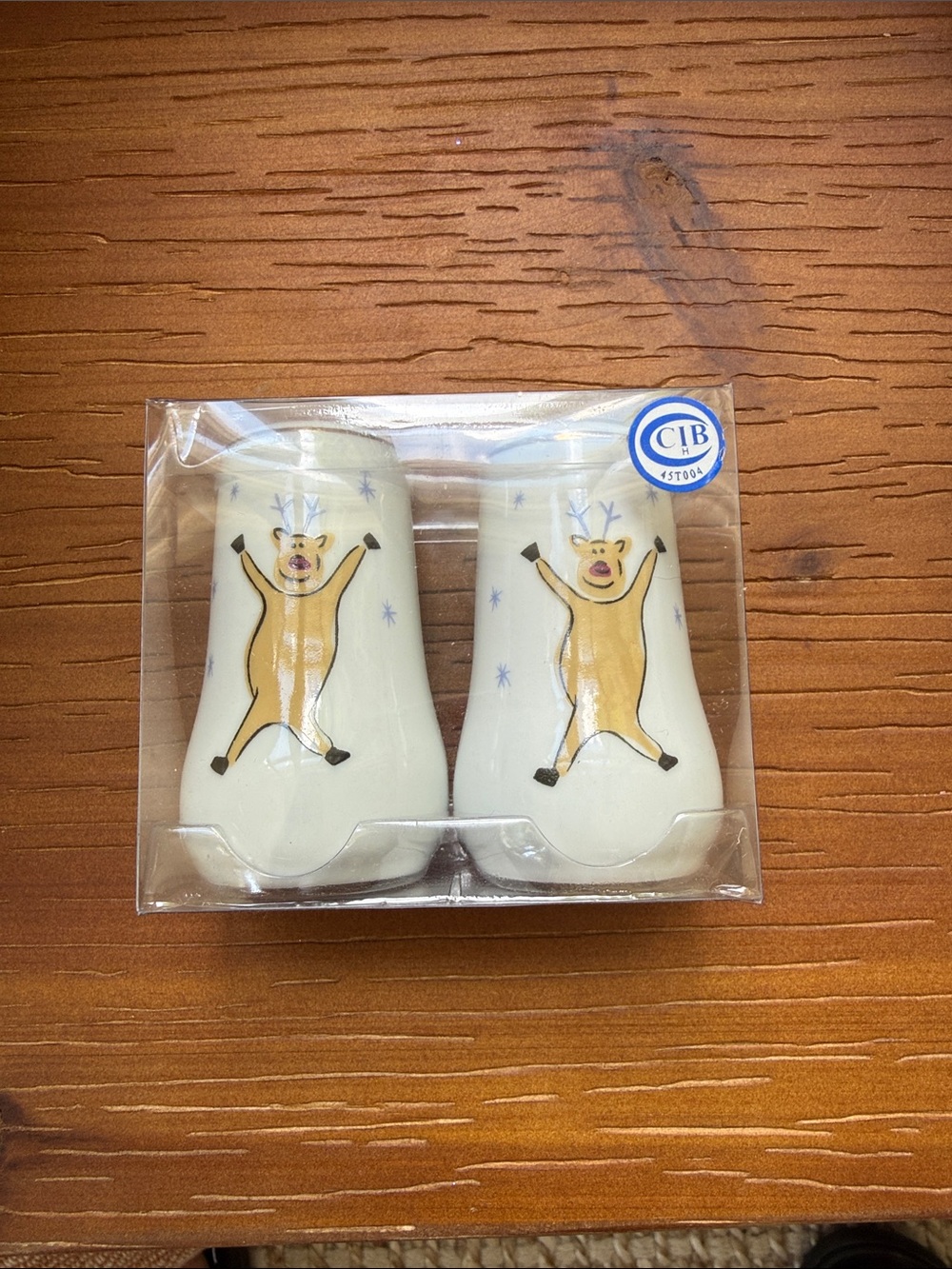 Vintage 2001 Merrybrite Dancing Reindeer Christmas Salt & Pepper Shakers NIB